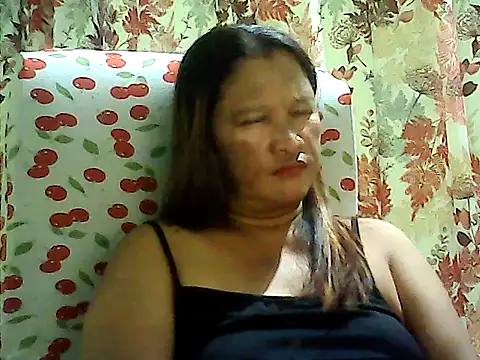 hott scarlett online show from April 2026 12:03:02 PM