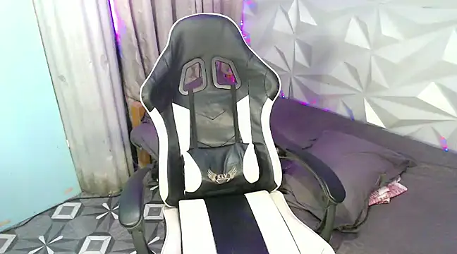 Snapshot of Tswakowako chatting on January 2025 09:31:02 PM Tswakowako online show from January 2025 09:31:02 PM