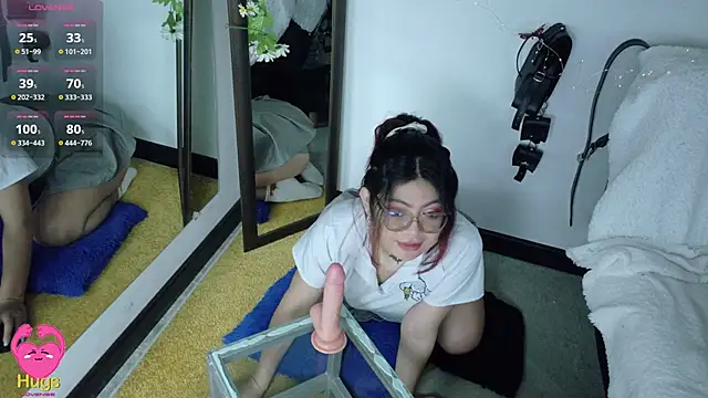 Snapshot of Catwhite_ chatting on September 2025 07:03:01 PM Catwhite online show from September 2025 07:03:01 PM