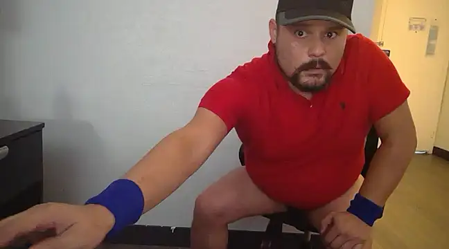 Snapshot of LumberJockMan chatting on December 2024 08:23:02 AM LumberJockMan online show from December 2024 08:23:02 AM