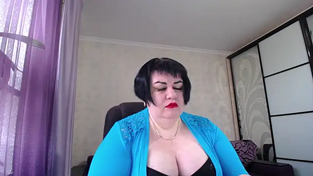 JuicyLady Di online show from April 2026 04:52:01 AM