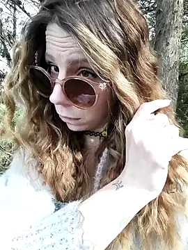 Snapshot of OnnaaH chatting on March 2026 01:40:02 PM OnnaaH online show from March 2026 01:40:02 PM