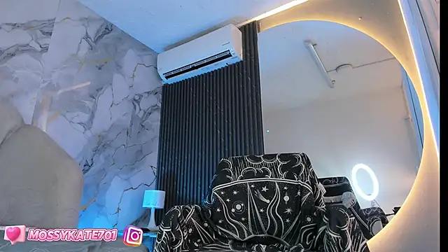 Katemoss70 online show from March 2025 03:28:01 PM