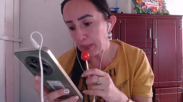 DeepAnal07 online show from October 2025 08:19:01 PM