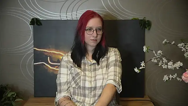 KarenHaan online show from October 2025 05:15:02 AM