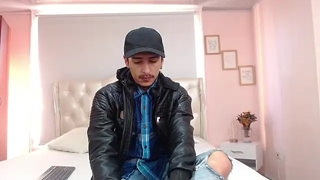 ryan maxy online show from January 2025 01:32:01 PM