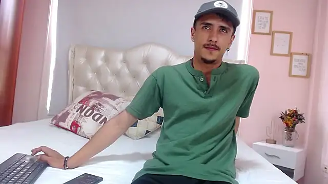 ryan maxy online show from February 2025 04:50:01 PM