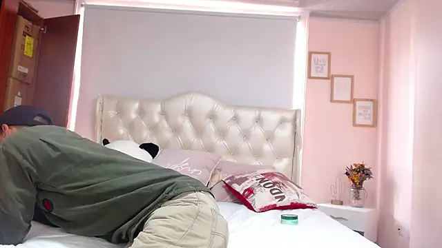 ryan maxy online show from February 2025 07:40:02 PM