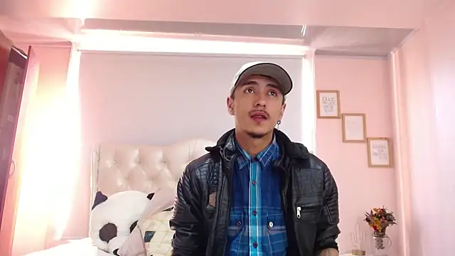 ryan maxy online show from February 2025 01:25:01 PM