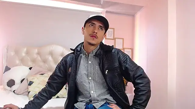 ryan maxy online show from February 2025 01:22:01 PM