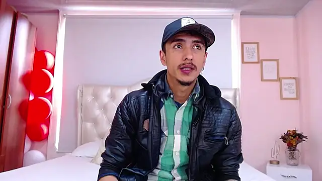 ryan maxy online show from February 2025 12:33:02 PM