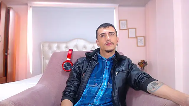 ryan maxy online show from February 2025 12:31:01 PM