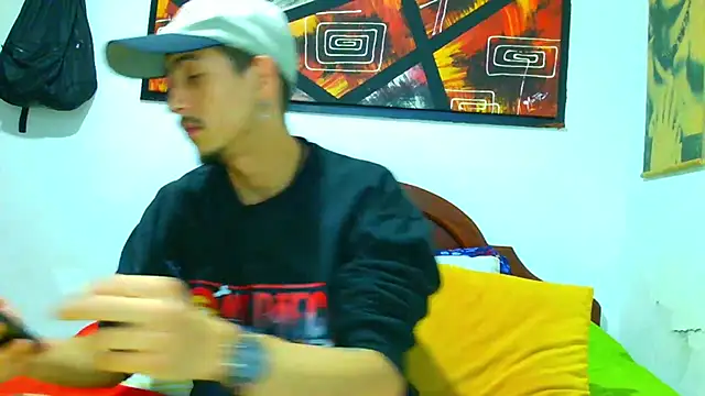 ryan maxy online show from November 2025 04:32:02 AM