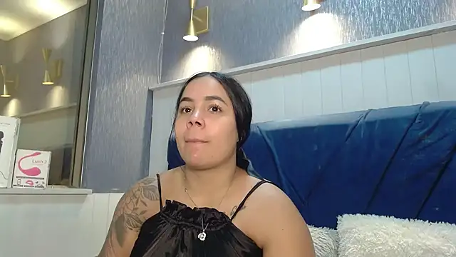 EmilyQueen3x online show from January 2026 12:20:01 PM