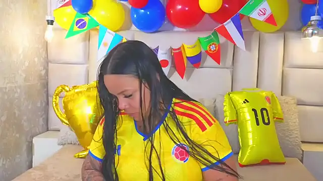EmilyQueen3x online show from June 2026 11:30:02 AM
