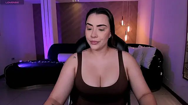 Snapshot of MartinnaBonnet chatting on December 2024 10:40:01 AM MartinnaBonnet online show from December 2024 10:40:01 AM