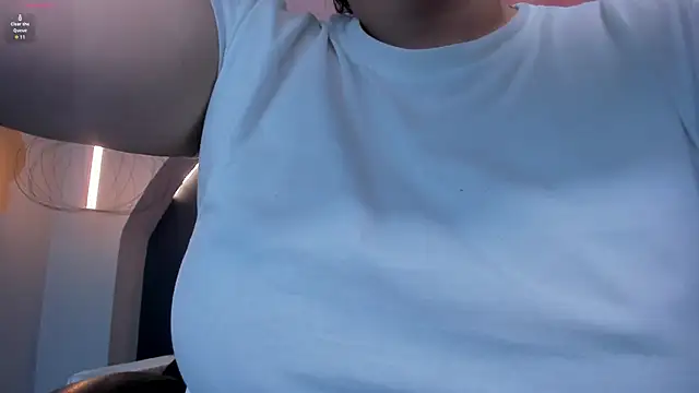 Snapshot of MartinnaBonnet chatting on January 2025 10:41:02 AM MartinnaBonnet online show from January 2025 10:41:02 AM