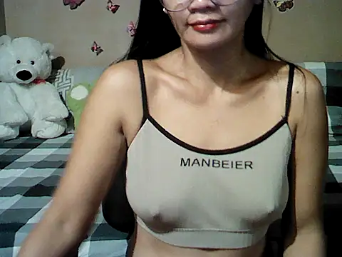 Mia Rein online show from February 2026 01:49:01 PM