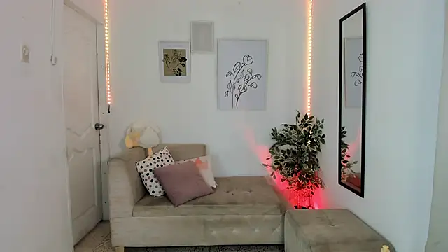 hornyprincess   online show from February 2025 06:10:01 PM