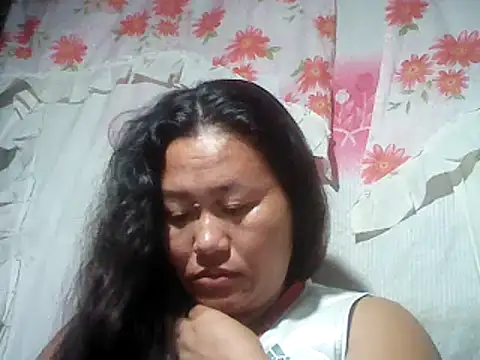 Snapshot of Sexyhorney4u chatting on December 2024 07:10:01 PM Sexyhorney4u online show from December 2024 07:10:01 PM