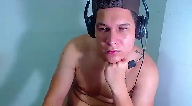 PhoenixGnz online show from March 2025 03:42:02 PM
