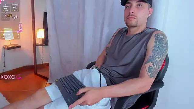 Pleasure Vibes23 online show from January 2025 12:39:01 AM