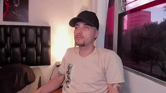 Pleasure Vibes23 online show from January 2025 09:15:01 PM