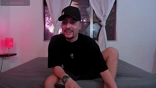 Pleasure Vibes23 online show from February 2025 09:11:02 PM