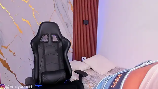 EmilyBoonny1 online show from November 2025 07:54:01 PM