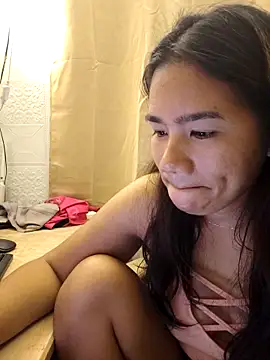 Snapshot of Kissy07 chatting on February 2025 11:37:02 PM Kissy07 online show from February 2025 11:37:02 PM