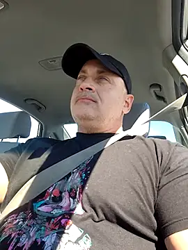 Snapshot of DigiSpankz chatting on November 2025 03:13:02 PM DigiSpankz online show from November 2025 03:13:02 PM