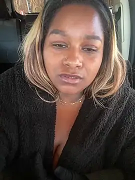 BigFineSelena online show from December 2025 03:08:01 PM