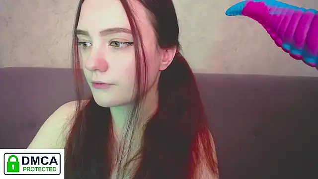 Snapshot of Alyssa___Scarlet chatting on December 2024 09:17:02 AM Alyssa Scarlet online show from December 2024 09:17:02 AM