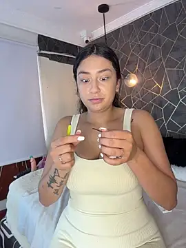 dayra angels online show from May 2026 04:04:02 PM