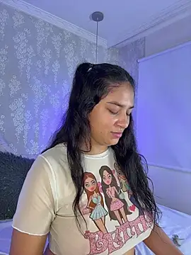 dayra angels online show from June 2026 07:07:01 PM