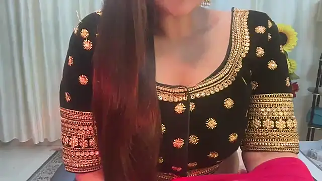 Snapshot of mahimagicdoll_DESI chatting on February 2025 06:21:01 PM mahimagicdoll DESI online show from February 2025 06:21:01 PM