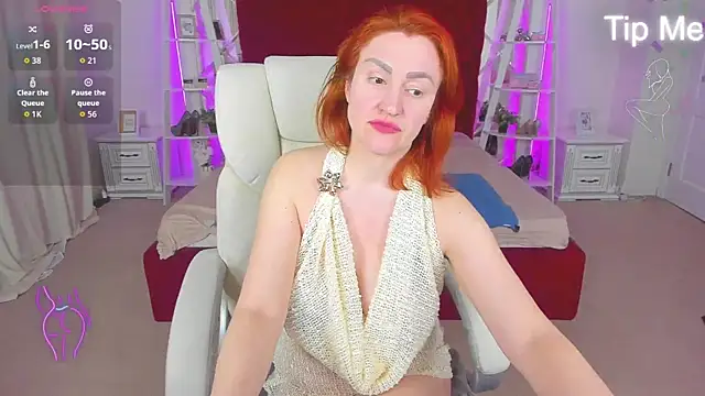 Kamilla Hot online show from April 2026 05:41:01 PM