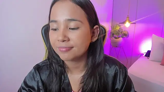 Snapshot of isabella_florez chatting on June 2026 02:25:02 AM isabella florez online show from June 2026 02:25:02 AM