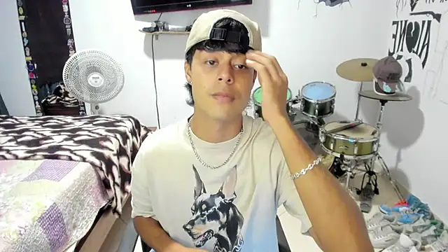 Zack falcon online show from November 2025 03:17:01 AM