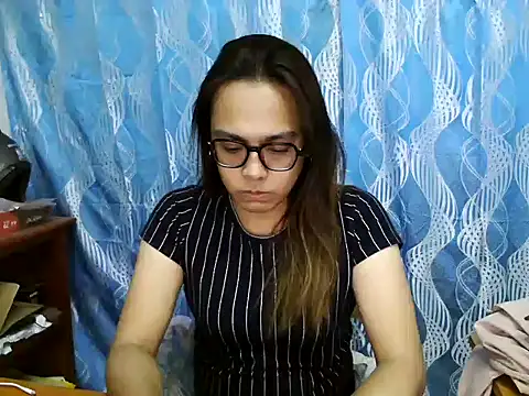 Snapshot of Your_PrettyGirlxxx chatting on March 2025 05:06:02 AM Your PrettyGirlxxx online show from March 2025 05:06:02 AM