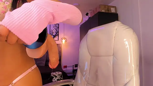 Olivia ds online show from December 2024 03:54:02 AM