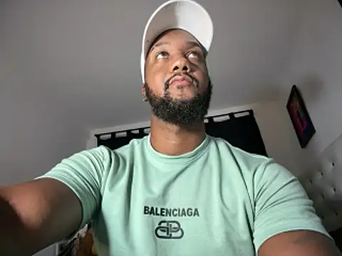 blackdrey18 online show from June 2026 12:37:01 AM