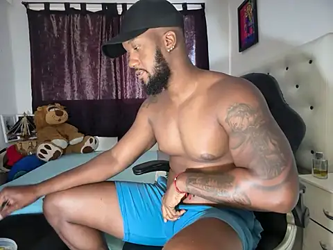 blackdrey18 online show from June 2026 01:47:01 PM