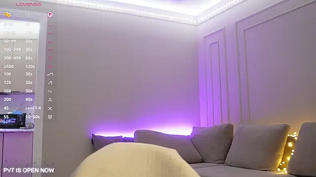 angel luisa online show from May 2026 02:02:01 PM