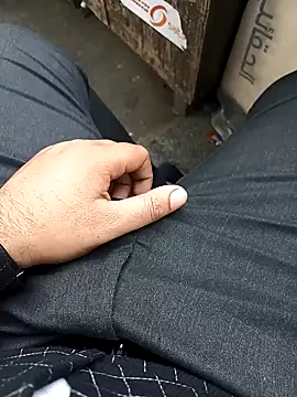 witchhunter1 online show from October 2025 01:06:01 AM