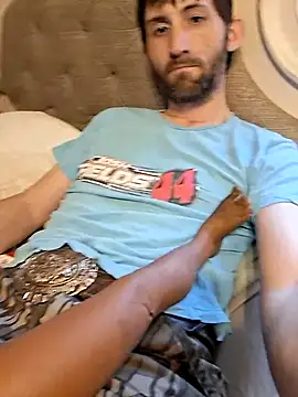 lewis7869 online show from March 2026 06:40:01 PM