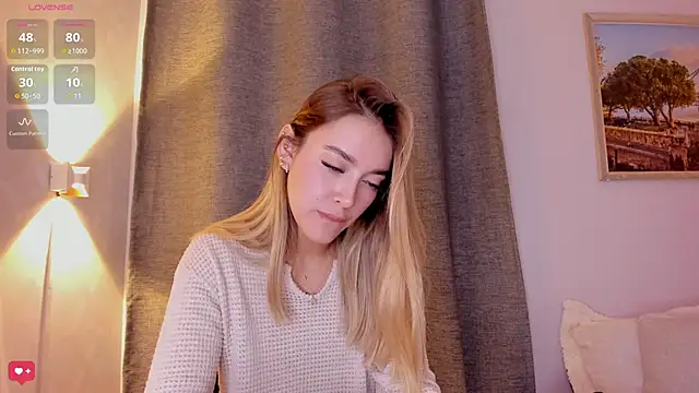 Assh lee  online show from October 2025 01:28:02 PM