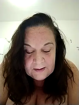 Yaya Mineira online show from November 2025 01:40:01 AM