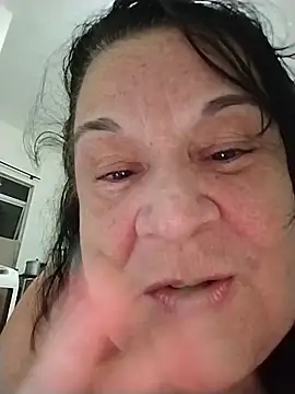Yaya Mineira online show from May 2026 11:23:04 PM