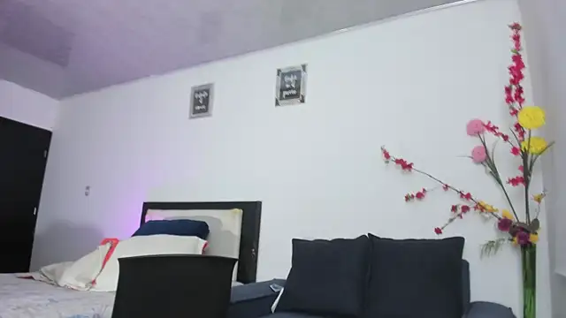 Snapshot of alicia_rouusel chatting on December 2025 01:46:02 AM alicia rouusel online show from December 2025 01:46:02 AM